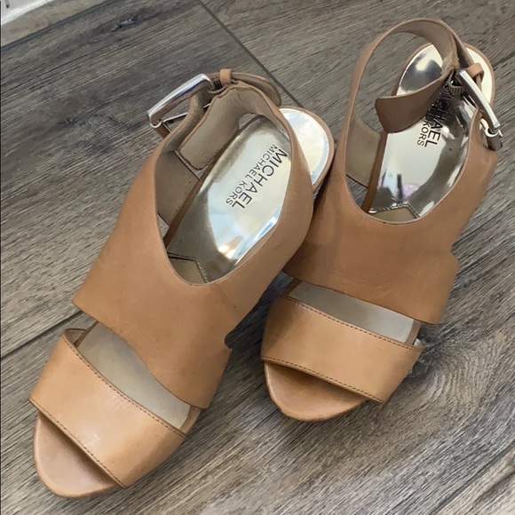 Michael kors  high heels nude súper confortable - Picture 1 of 4